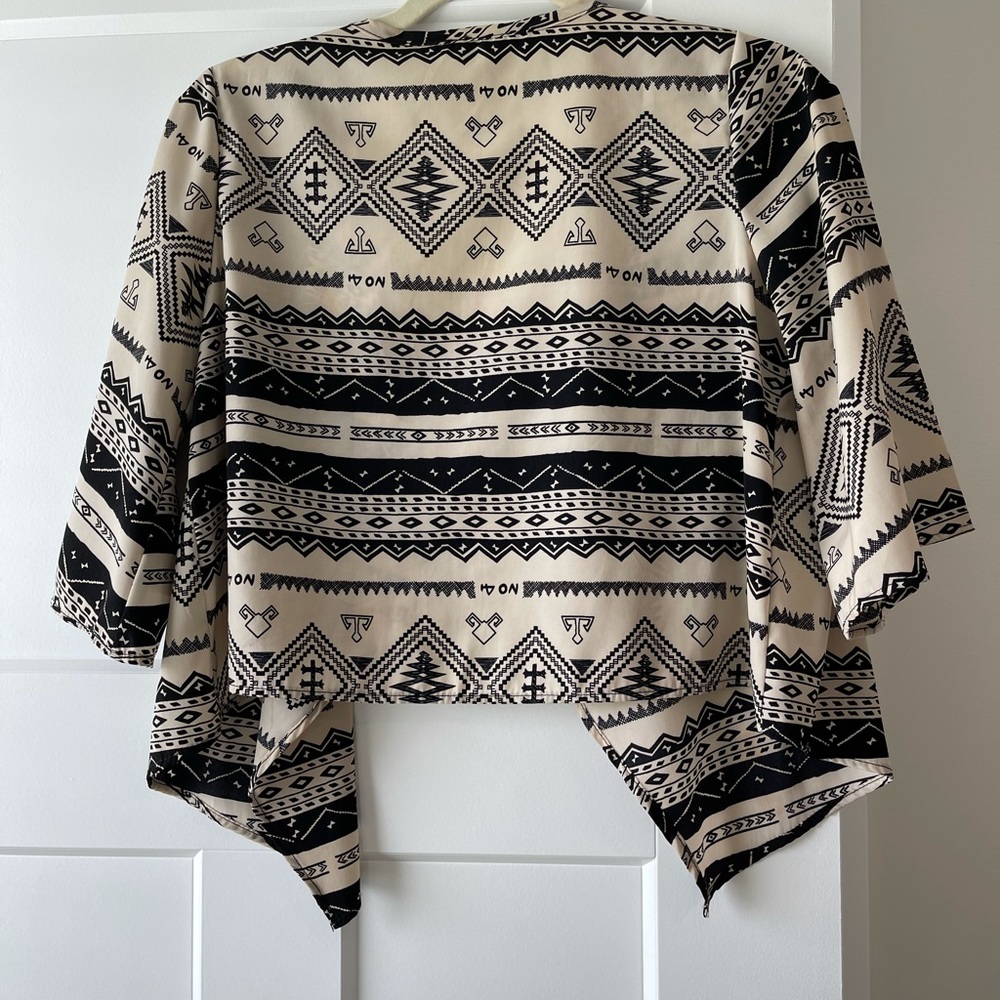 Lightweight Printed Crop Jacket - image 2